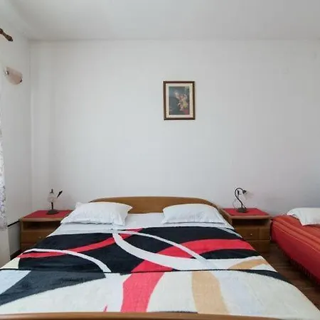 Alana - Two Bedroom With Terrace And Sea View - St Apartment Supetar
