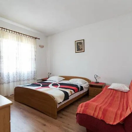 Alana - Two Bedroom With Terrace And Sea View - St